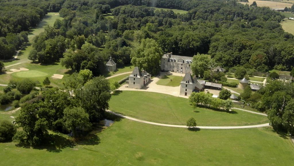 Chateau Du Golf De La Freslonniere Le Rheu Exterior foto